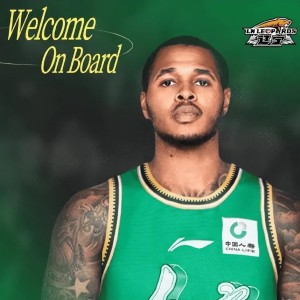 乐鱼-辽宁垮了！不重建又想捡漏，进攻效率倒数，对手包夹威尔斯就能赢