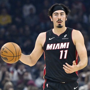 乐鱼-17中12！哈克斯：不想这么快就结束赛季 珍惜当下拼尽全力